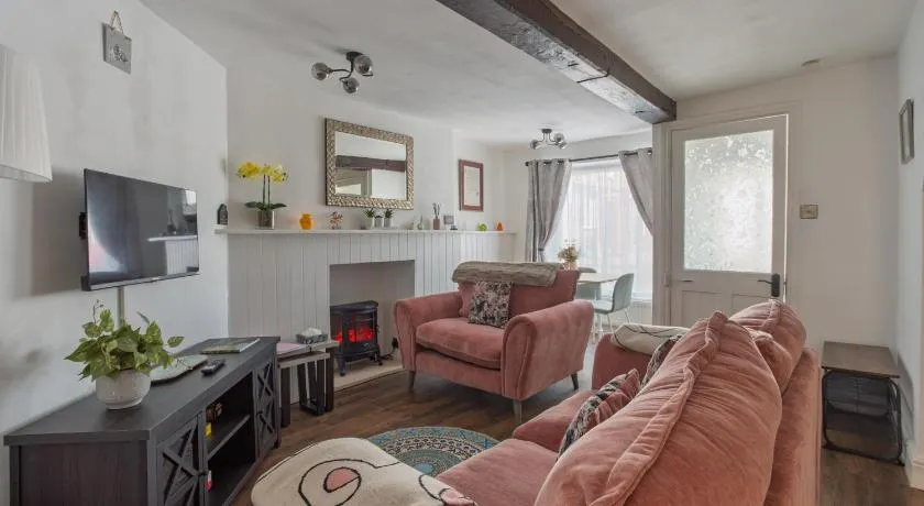 Cosy 2 bedroom Cotswold cottage - Image 1