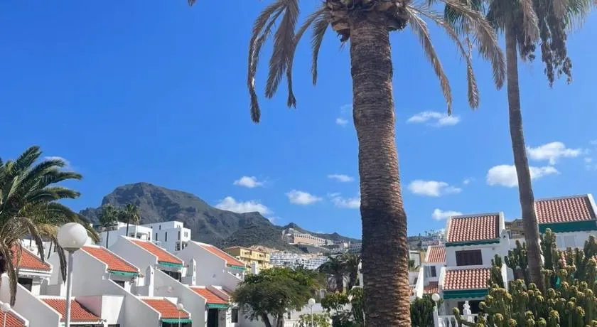La Playa - Image 1