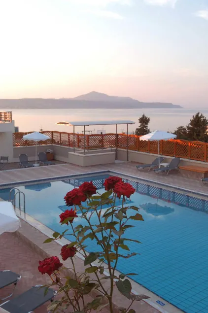 Sunrise Suites & Apartments - Image 1