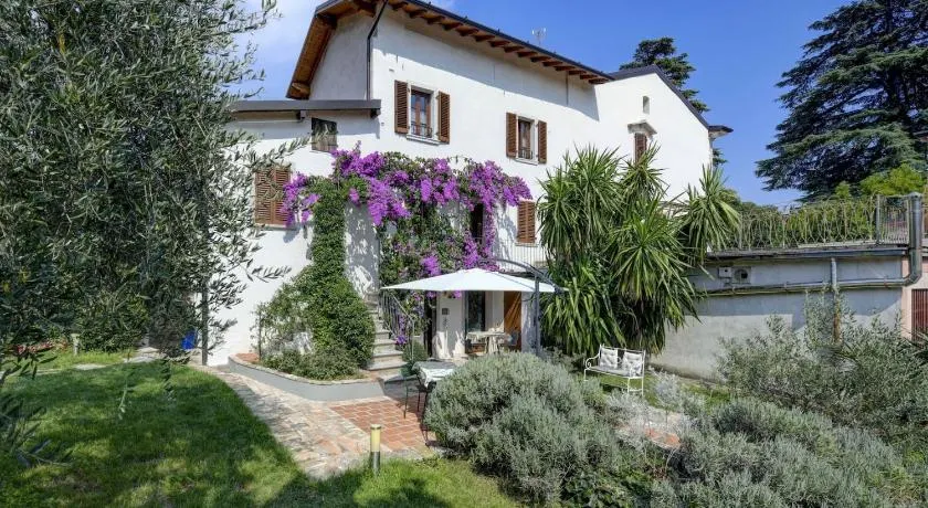 Il Nido dei Gufi Bed and Breakfast - Image 1