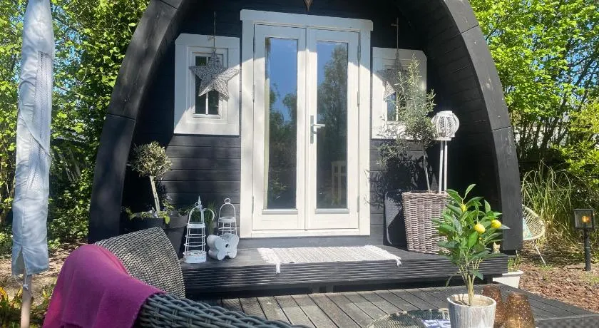 Ecolodge Almere with private outdoor terrace & beach - Image 1