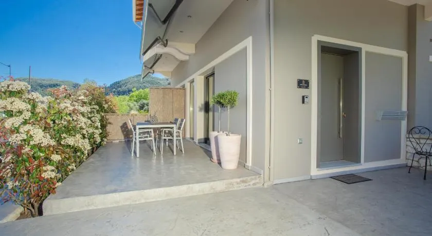 Apollonian Luxury Apartments - Image 1