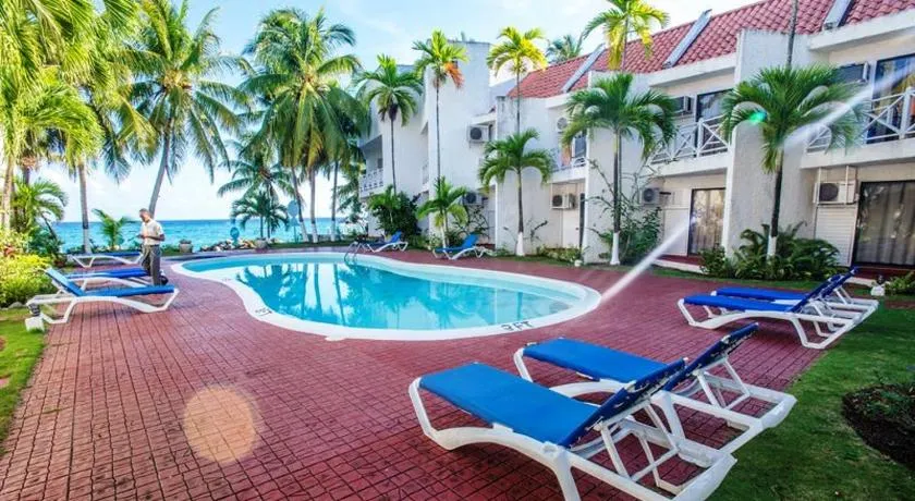 Idyllic Beachfront Condo - Image 1