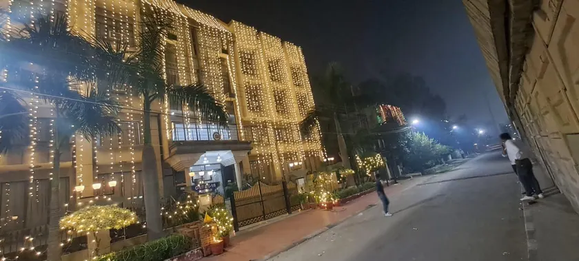 Surya Palace Noida - Image 1