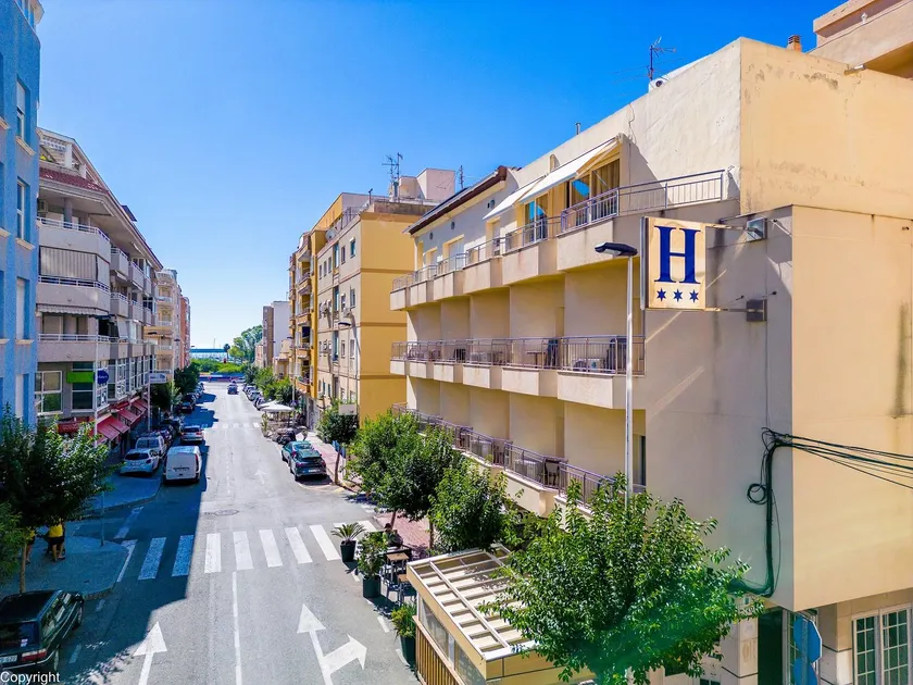 Hotel Madrid - Image 1
