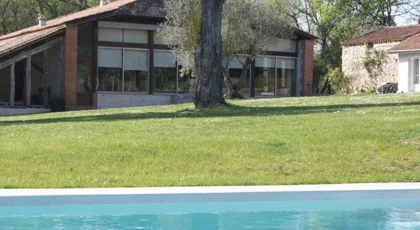 Le Domaine De Dolly - Image 1