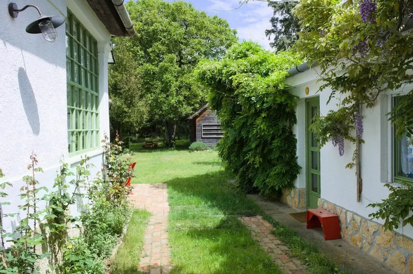 Dió-Lak Vendégház - Image 1