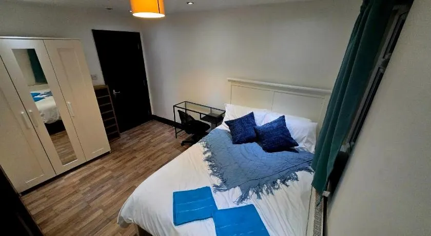 Stratford Guest House - Image 1