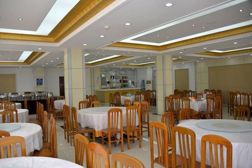 Pengquan Hotel - Image 1