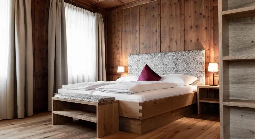 Garni Hotel Tauber - Image 1