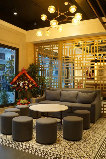The Confetti hotel - Image 1