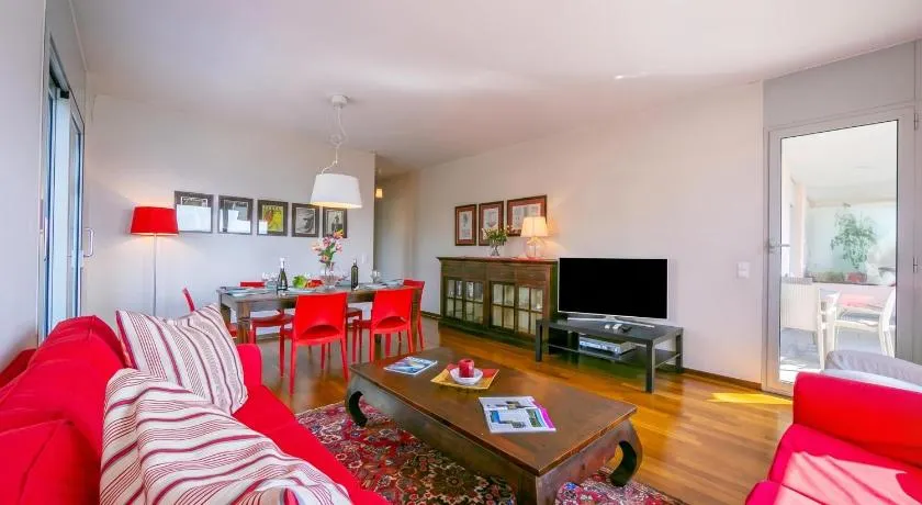 La Maison du Bonheur with Shared Pool & Sauna - Happy Rentals - Image 1