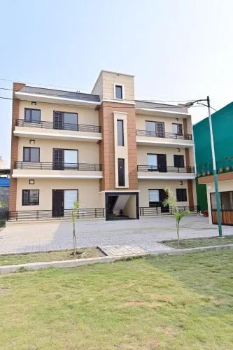 Ideal Home stay - Image 1