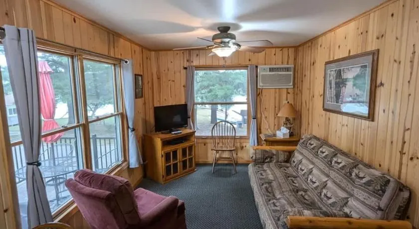 2BR 1BA Cabin #3 Riverside Point Resort - Image 1