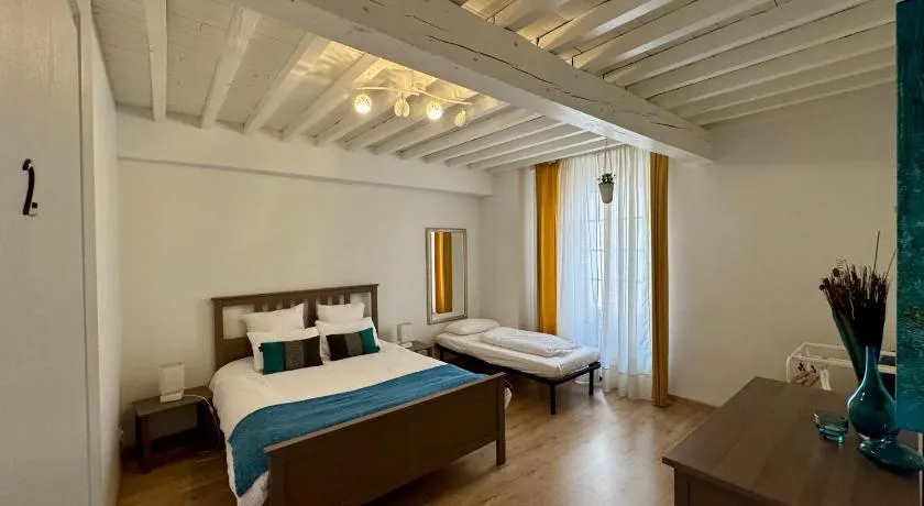 Gîte tout Confort au Coeur du Village Verniolle - Image 1