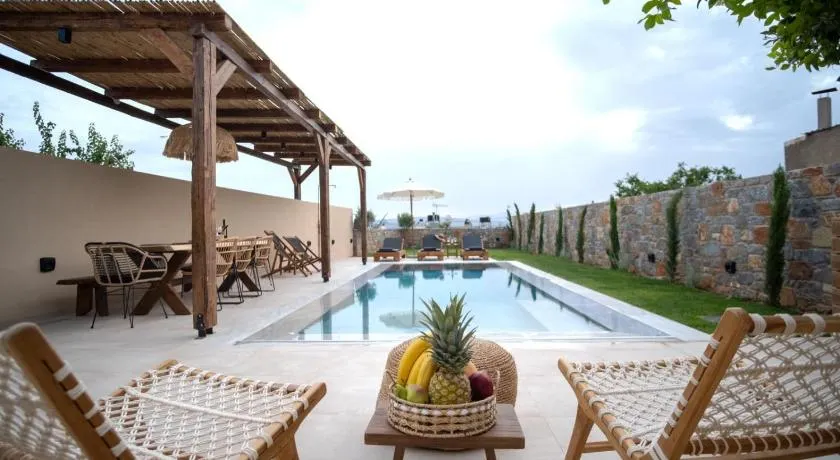 stone villa marianna With private pool &guest studio - Image 1