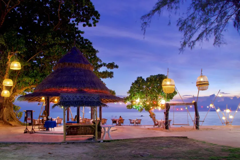 Hotel and Beach Bungalow at Lanta Resort - Image 1