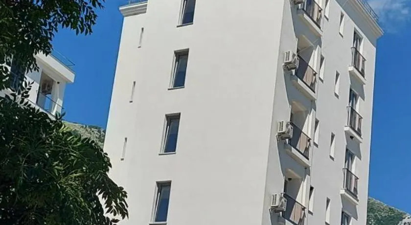 Hotel Kaligrosh - Image 1