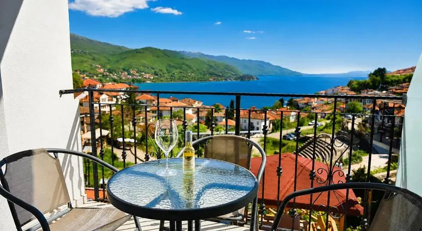 Apartments NOCE - Premium Lake View - Image 1