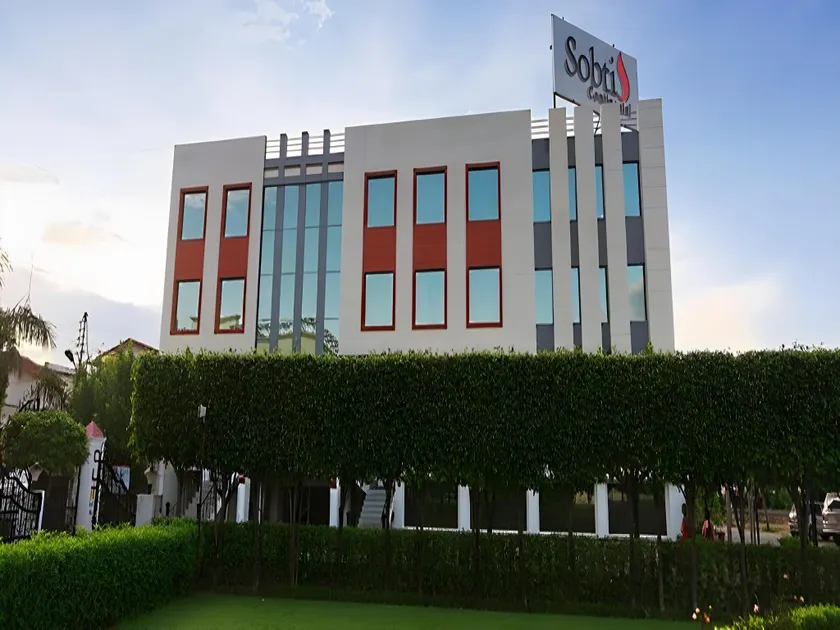 Sobti Continental Bareilly Hotel - Image 1