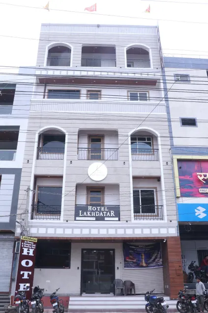 Hotel Lakhdatar - Image 1
