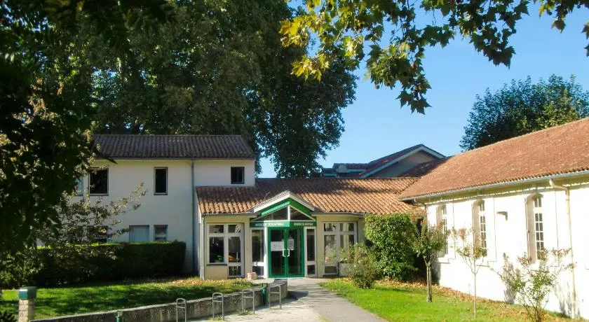 Auberge de Jeunesse de Saintes - Image 1