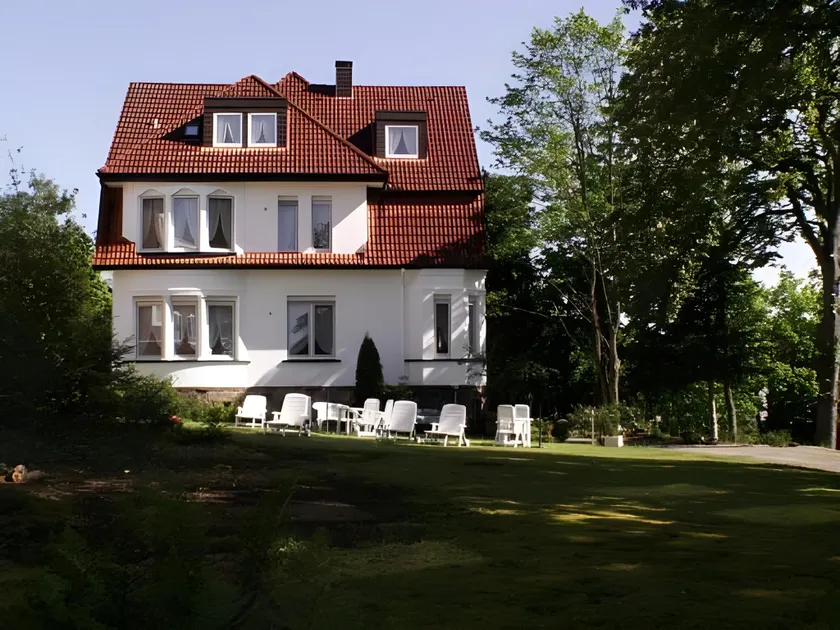 Thermen Hotel Pension Villa Holstein - Image 1