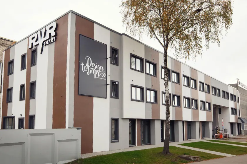 RVR Smart Apartments Riga with Free Parking and Self Check-in - Image 1