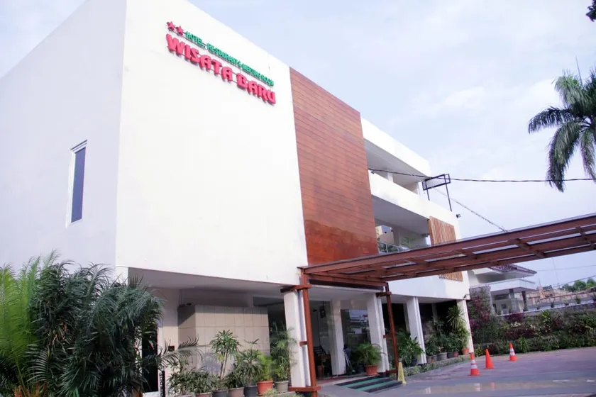 Hotel Wisata Baru - Image 1
