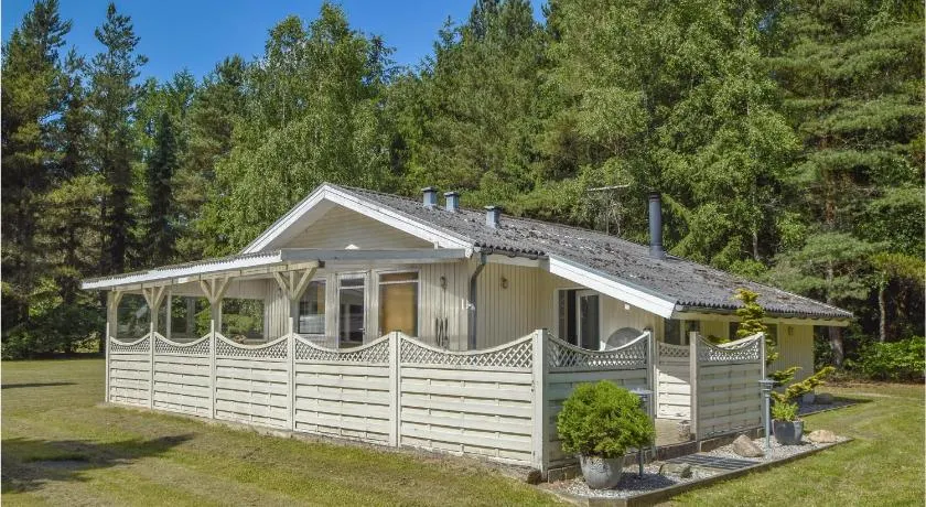 Three-Bedroom Holiday Home In Ans By - Image 1