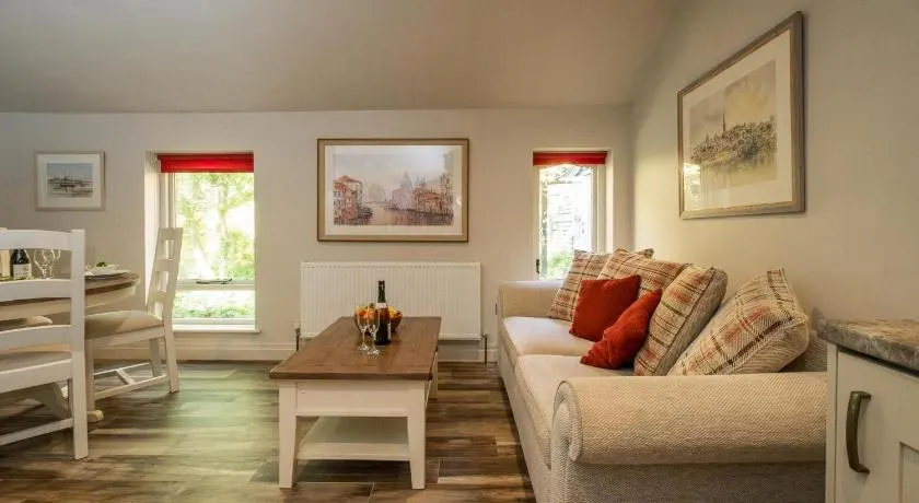 Vine Cottage, #Kelsale, sleeps 2, Close to #Aldeburgh #Saxmundham #Sizewell #Woodbridge Managed by Aldeburgh Coastal Cottages - Image 1