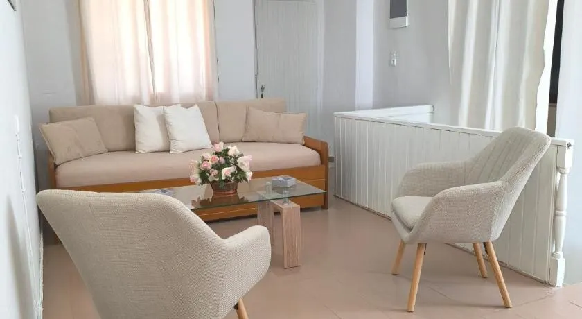 Poseidon Apartments - Image 1