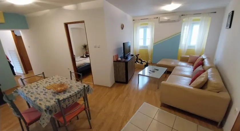 Apartmani Jadran - Image 1