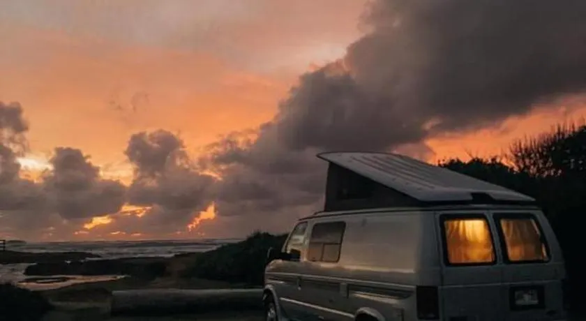 Oahu Ohana Vans LLC - Image 1