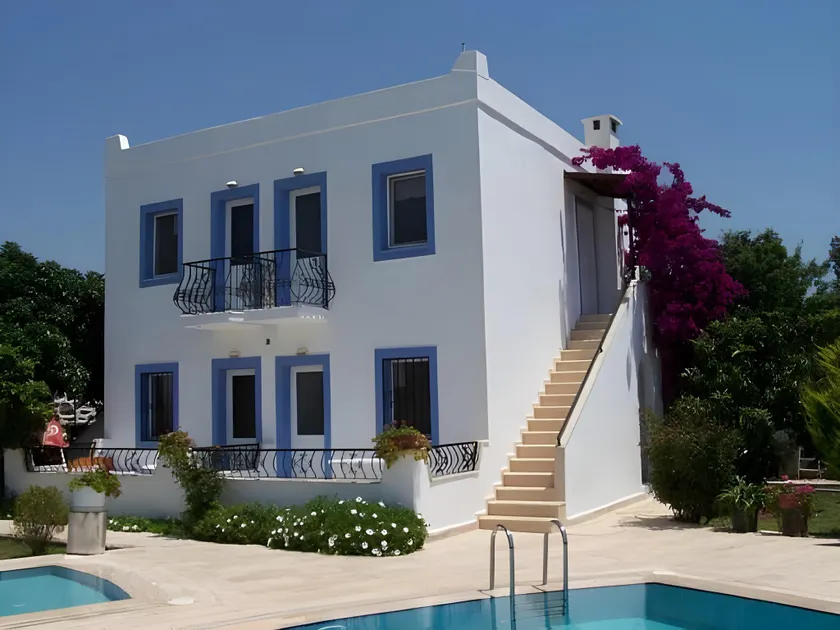 Paradise Garden Apartments - Image 1