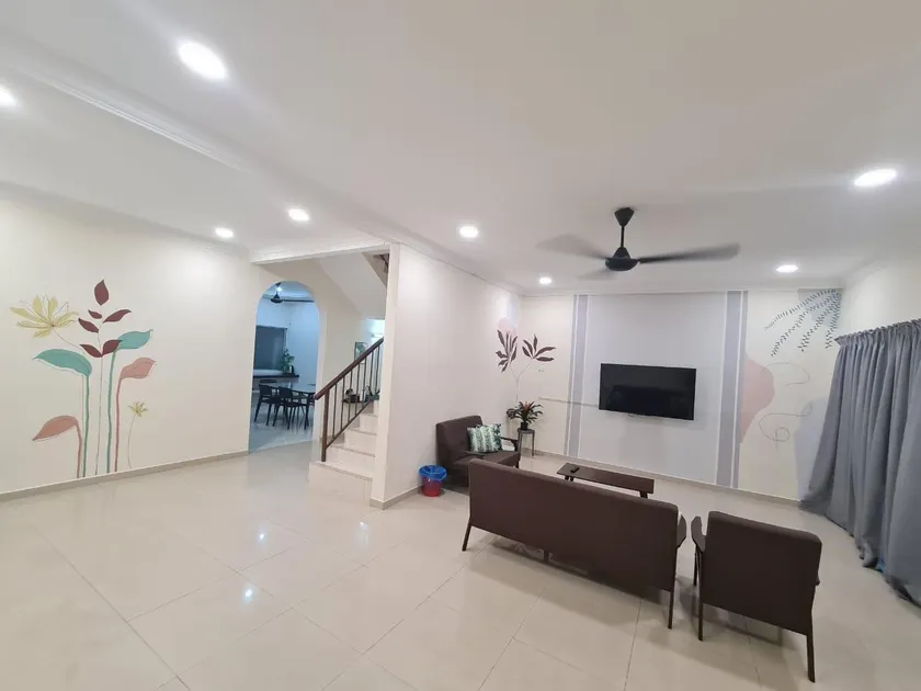 Air-home M3 Simpang near Aulong Econsave, 4BR, 10pax, Netflix - Image 1