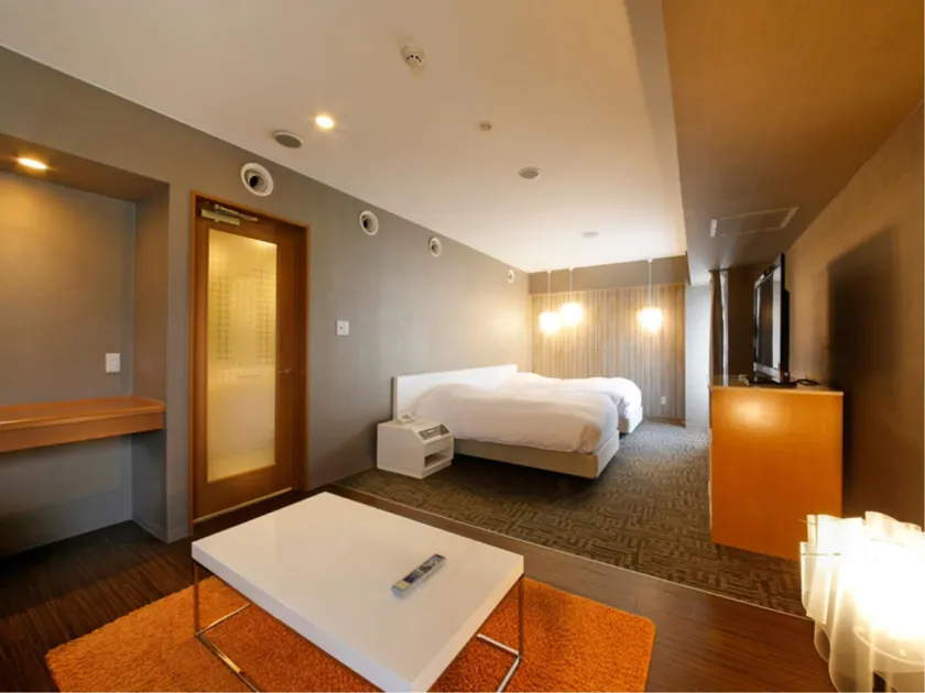 Hotel Annex - Image 1