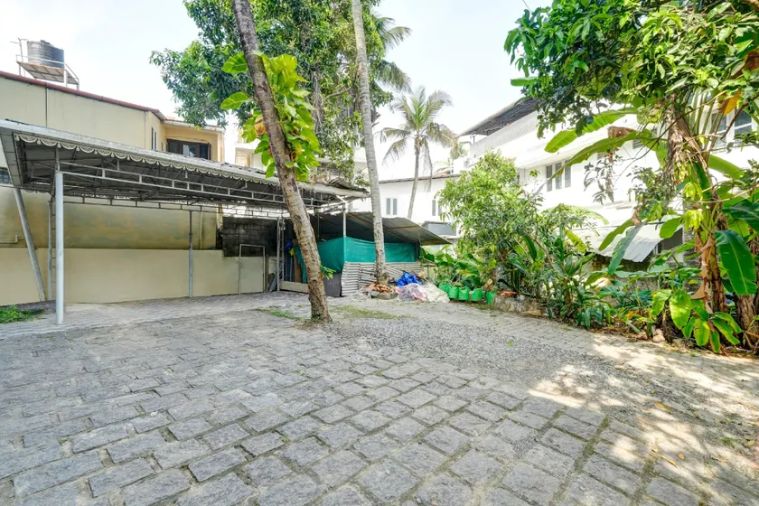Hotel O Emarks Homes - Image 1