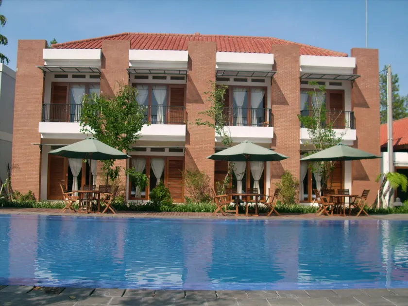 Villa Bukit Pinus - Image 1