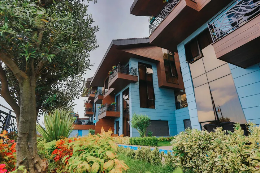 Peerless Villas Hotel - Image 1