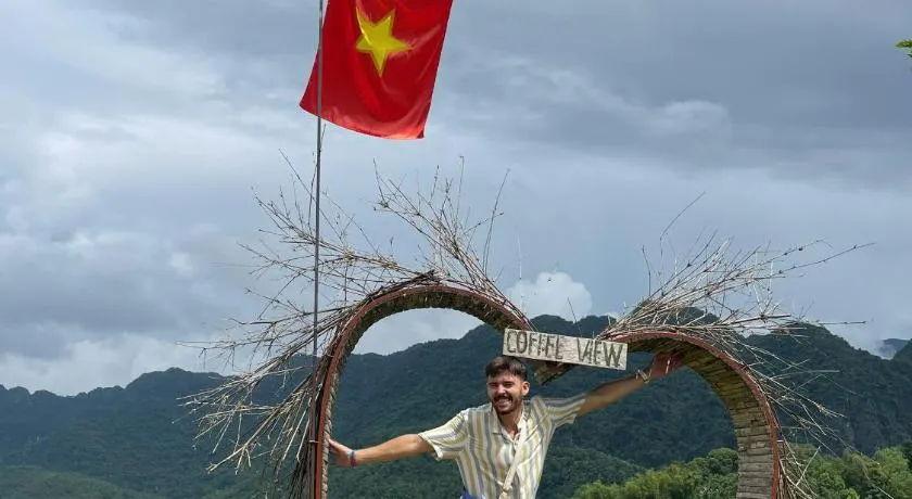 Mai Chau Bình Minh Hotel - Image 1
