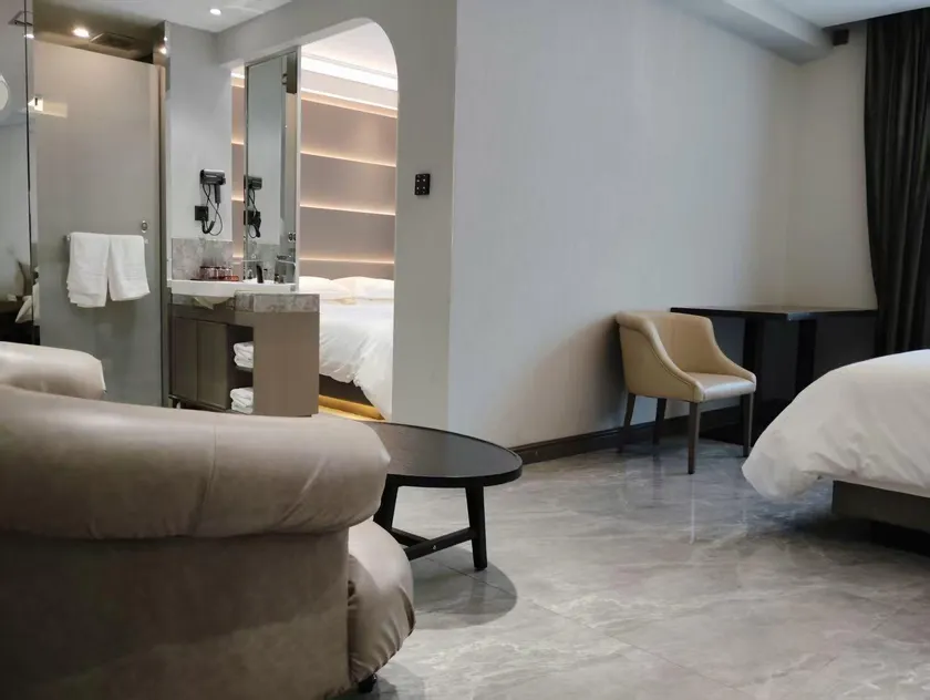 Harbin Dongqing Business Hotel - Image 1
