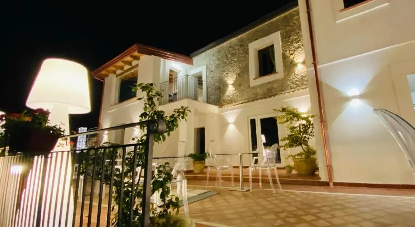 Storace s House - Image 1