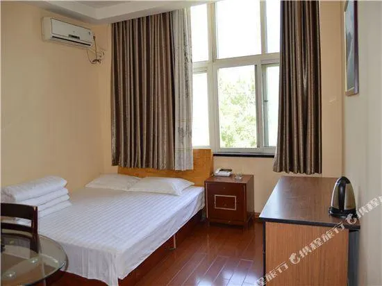 Julong Hotel - Image 1