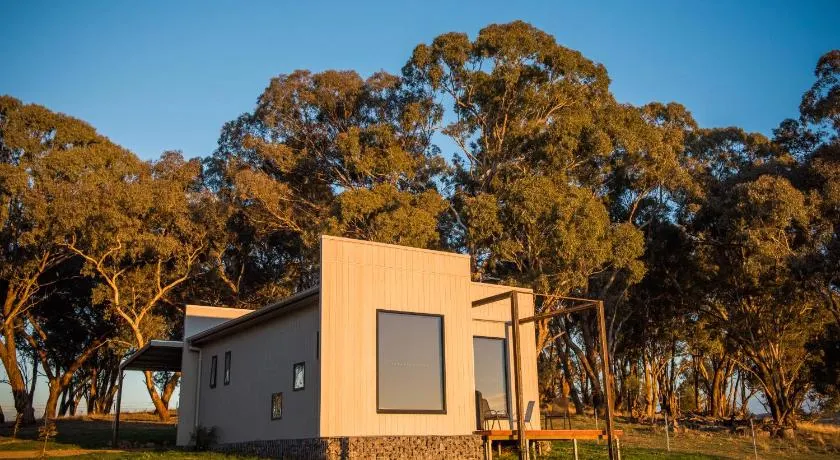 Dragonfly Cottages - Image 1