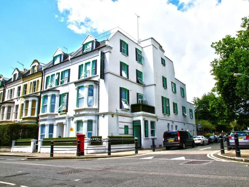 Kensington West Hotel - Image 1