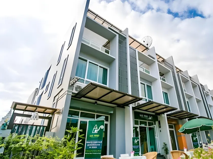 White Monkey Guesthouse - Image 1