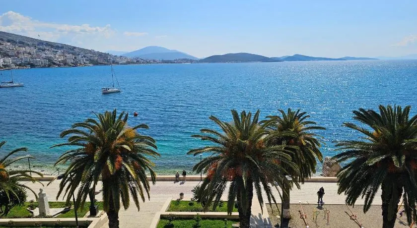 Hotel Pini - Image 1
