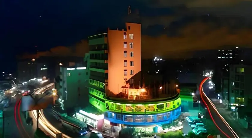Royal Hotel Khulna Sadar - Image 1