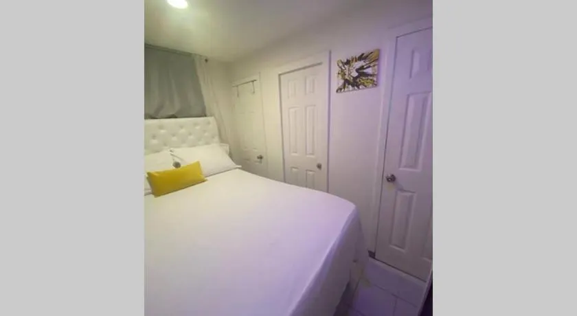 Cute and Cozy Ez Home - Image 1